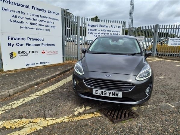 Magnetic grey Used 2019 Ford Fiesta Zetec Hatchback | £7,995 (Fair price) - Image 1/1