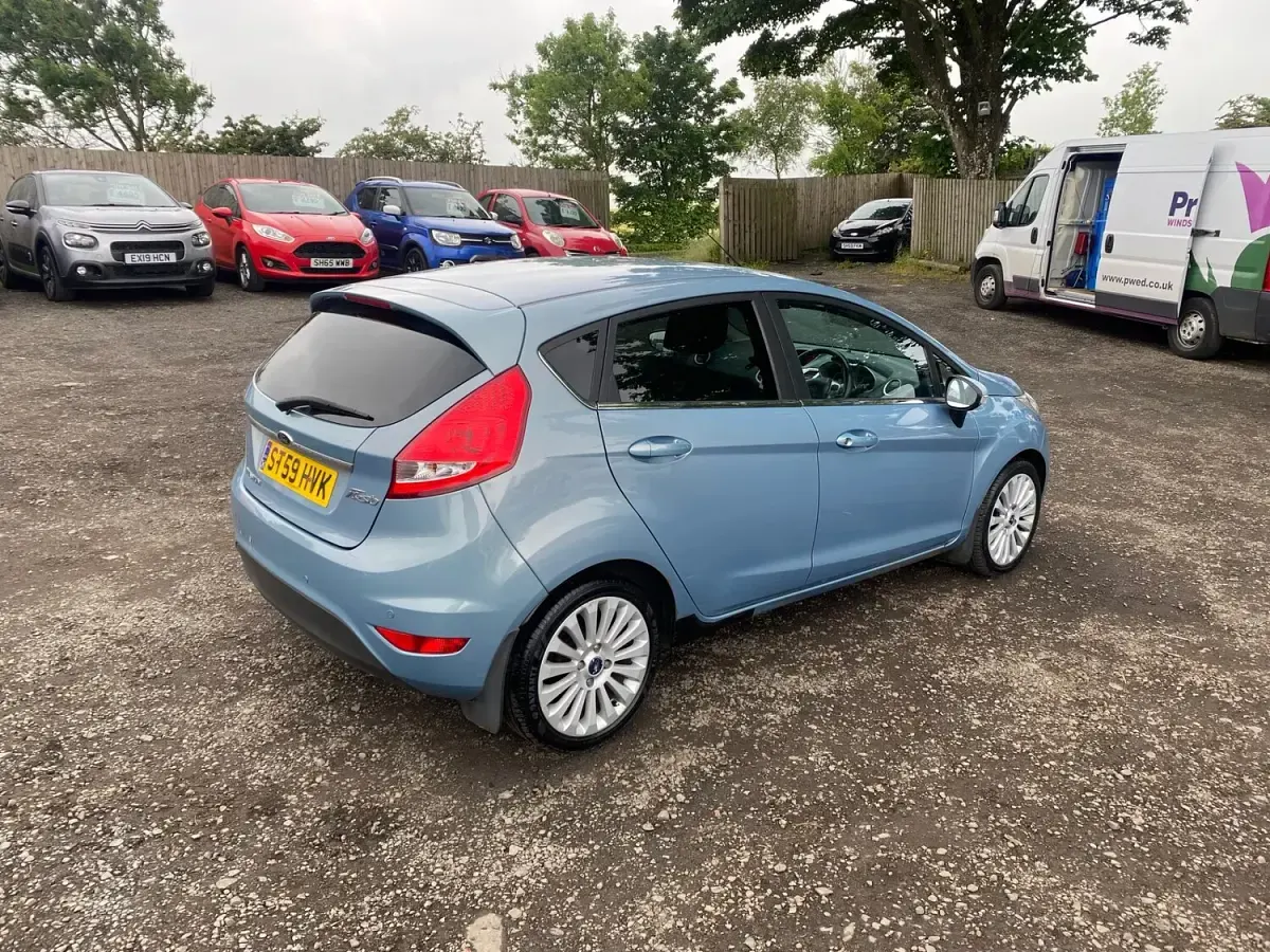 Used Ford Fiesta Titanium 2010 Blue Hatchback