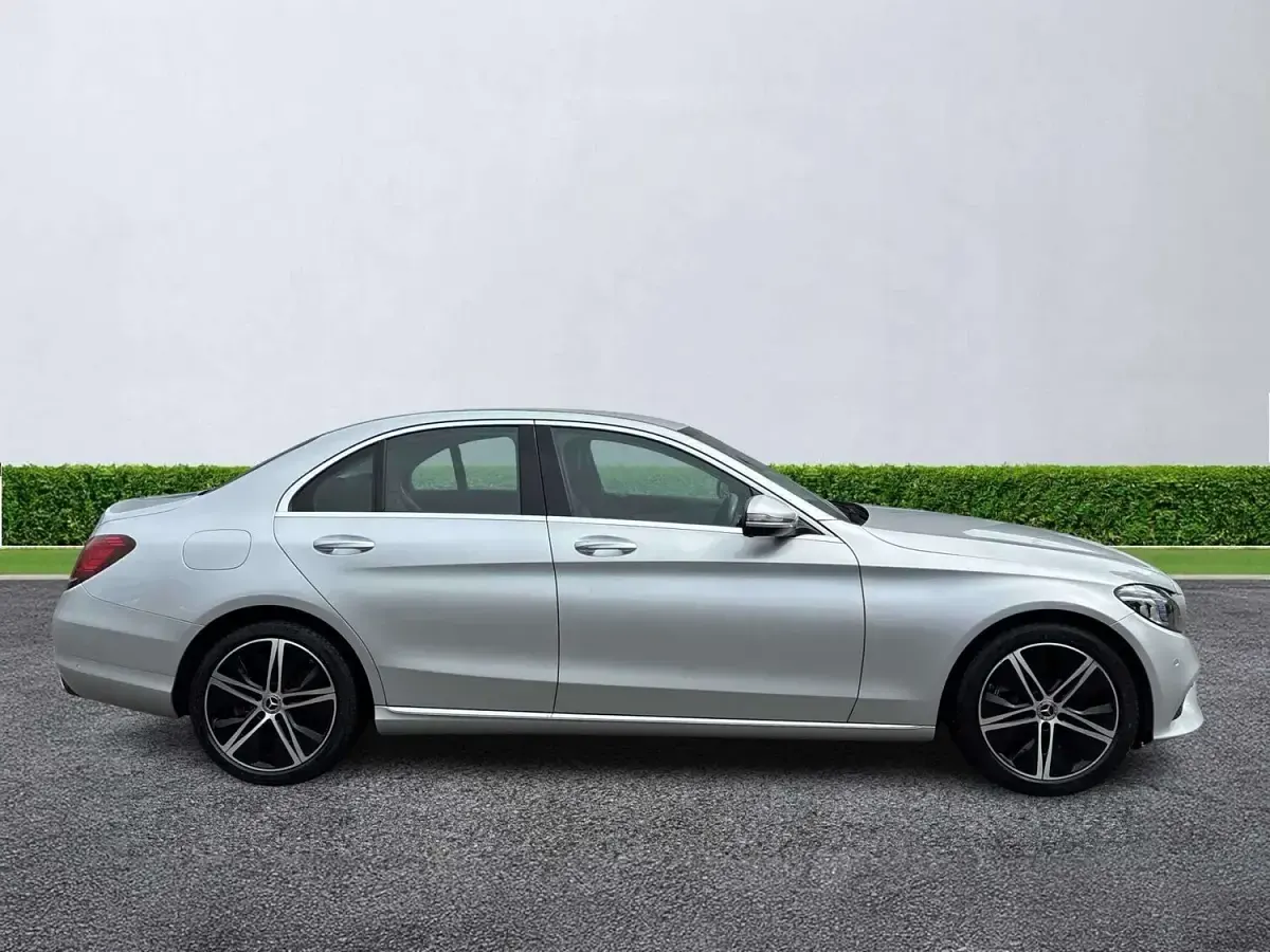 Used Mercedes C200 Premium 190 HP (139 kW) 2020 Silver Sedan