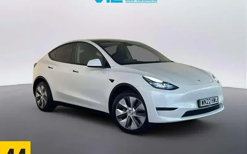 Usado Tesla Model Y Long Range AWD 286 kW (389 HP) 2025 SUV