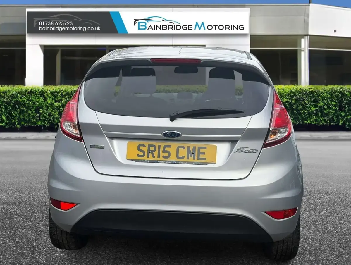 Used Ford Fiesta Zetec 2015 Silver Hatchback