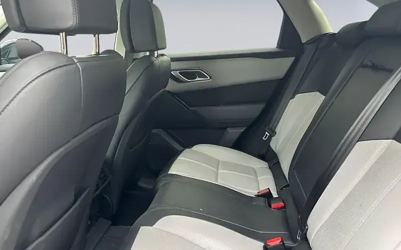 Used Land Rover Range Rover Velar HSE Dynamic 204 HP (150 kW) 2024 Grey SUV