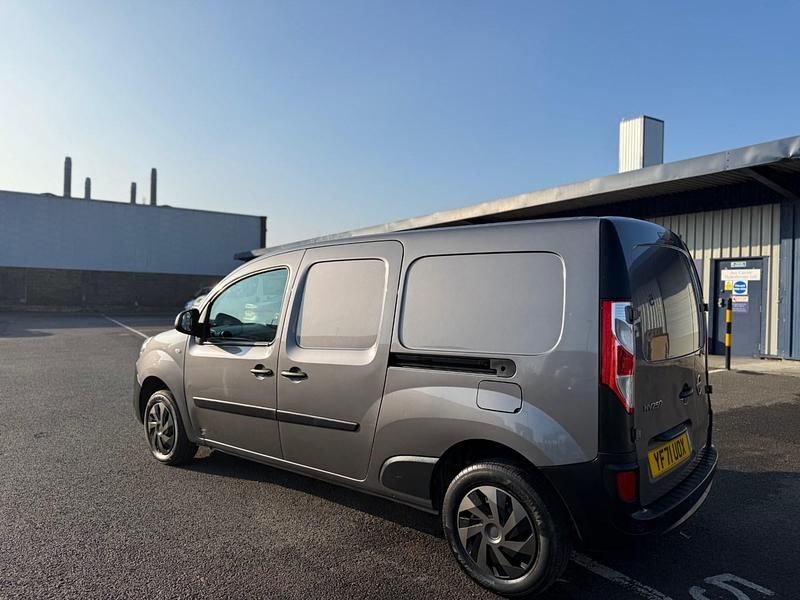 Used Nissan NV250 Acenta 95 HP (69 kW) 2021 Grey Van