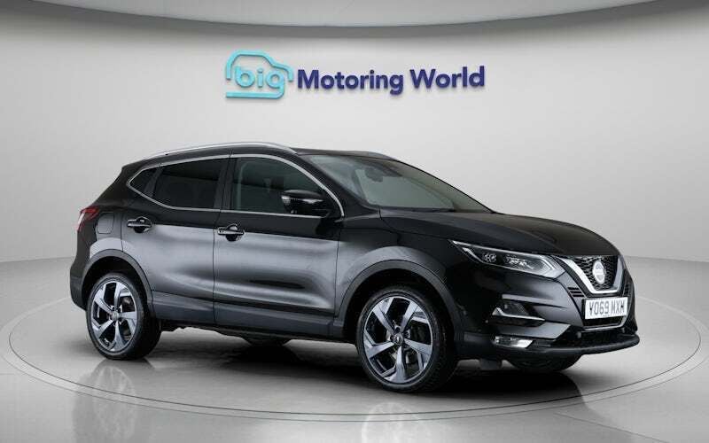 Used 2018 Nissan Qashqai Tekna SUV | £11,800 (Fair price) - Image 1/4
