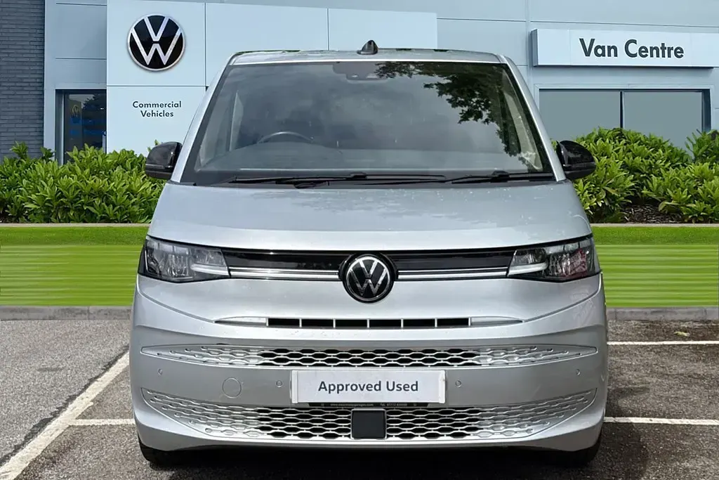 Used VW Multivan Life 218 HP (160 kW) 2024 Silver MPV