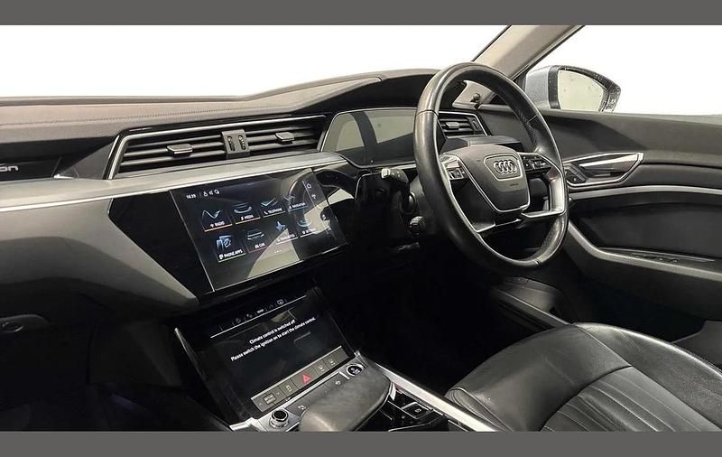 Used Audi e-tron Advanced 300 kW (408 HP) 2022 Silver SUV