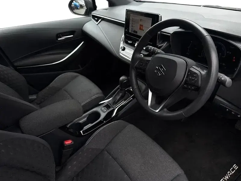 Używany Suzuki Swace 140 KM (102 kW) 2024 Czarny Kombi