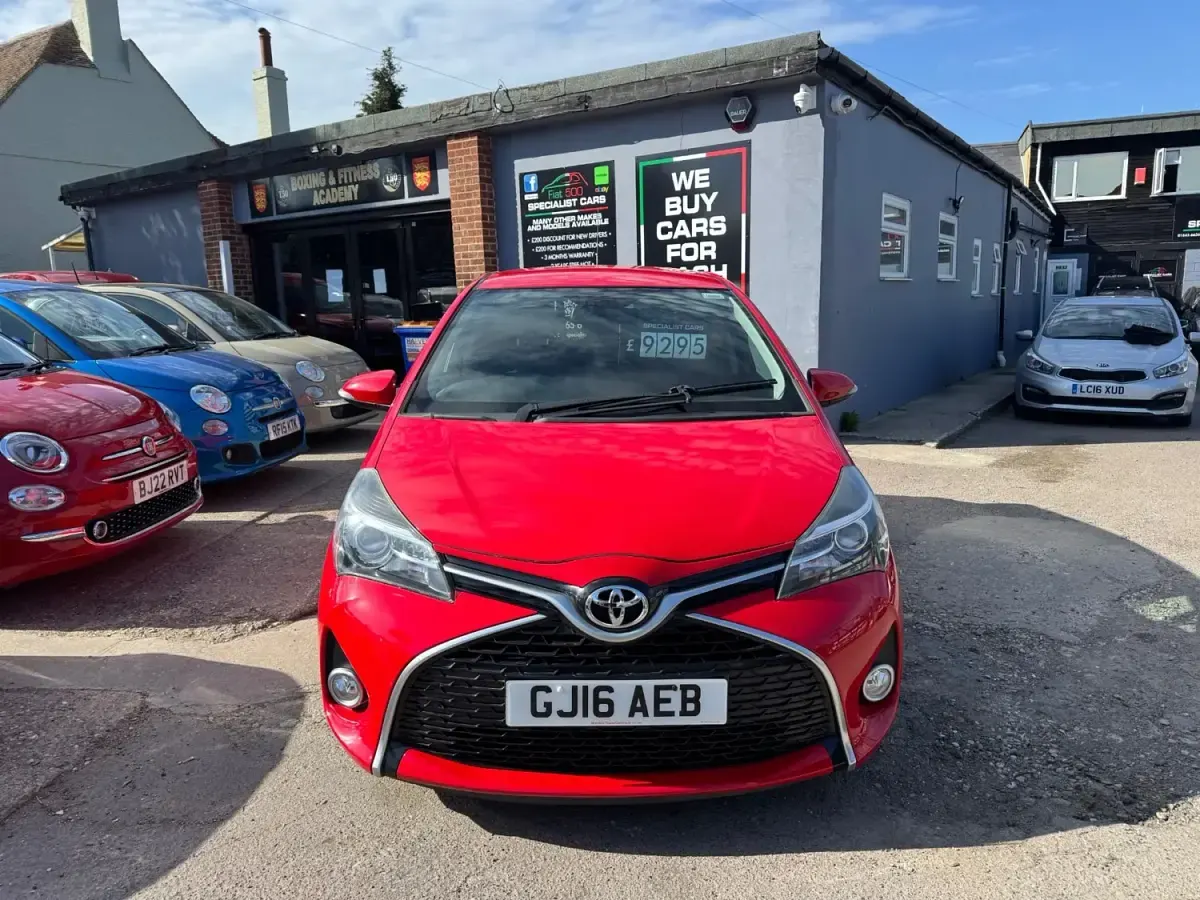Usado Toyota Yaris Design 2016 Vermelho Citadino
