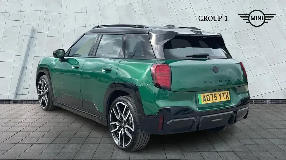 Used Mini Aceman Sport 135 kW (184 HP) 2025 Green SUV