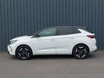 Second-hand Vauxhall Grandland X GSe 2023 Alb SUV