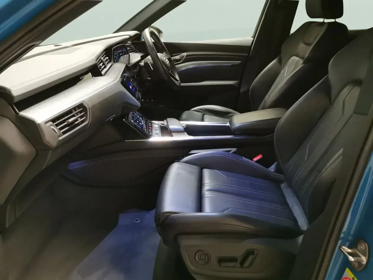 Used Audi e-tron S-Line 300 kW (408 HP) 2021 Blue SUV