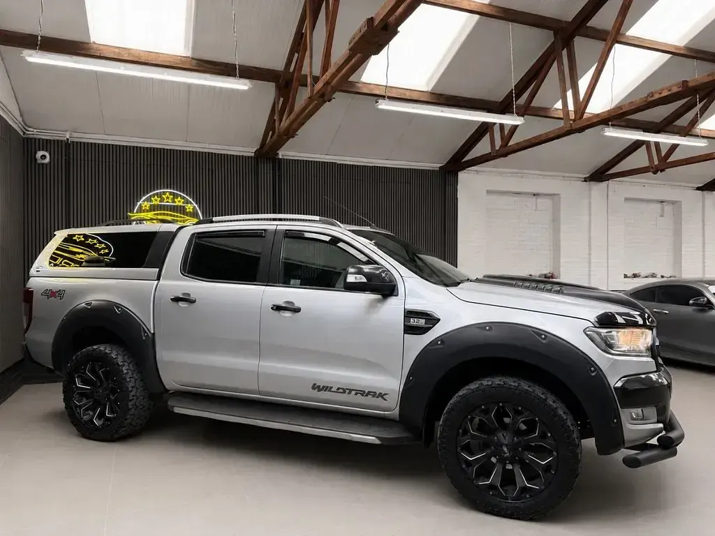 Used Ford Ranger Wildtrack 200 HP (147 kW) 2017 Silver Pickup