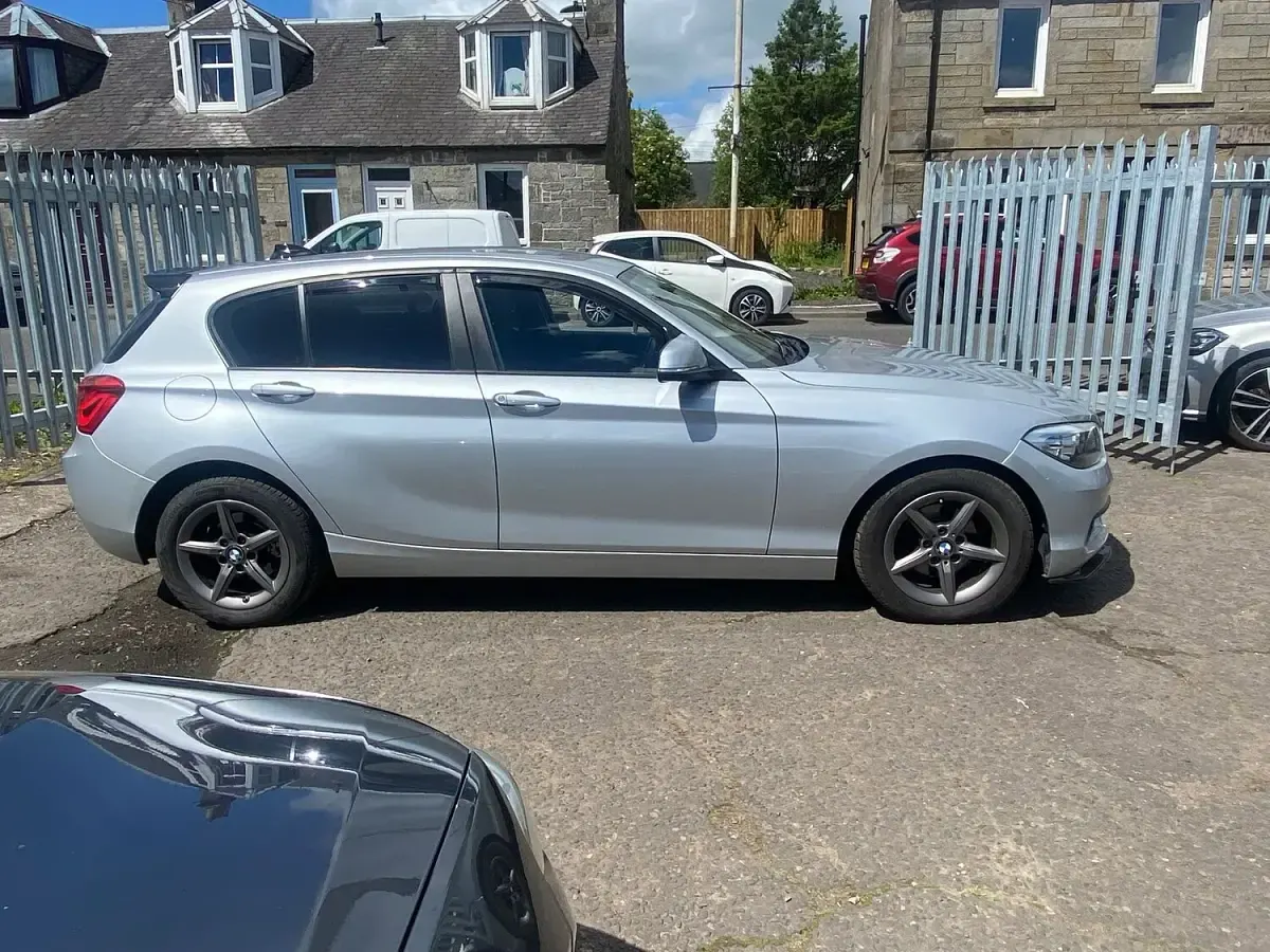 Used BMW 118 Performance 150 HP (110 kW) 2015 Silver Hatchback