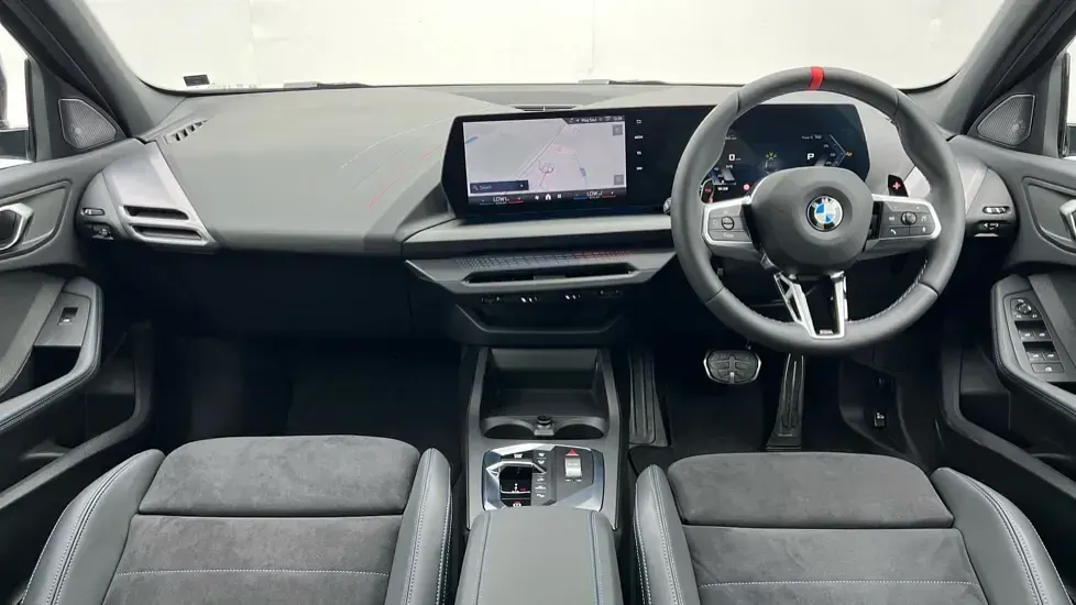 Nowe BMW M135 Shadowline 296 KM (217 kW) 2025 Szary Hatchback