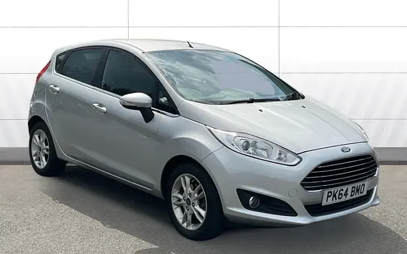 Used Ford Fiesta Zetec 101 HP (74 kW) 2014 Hatchback