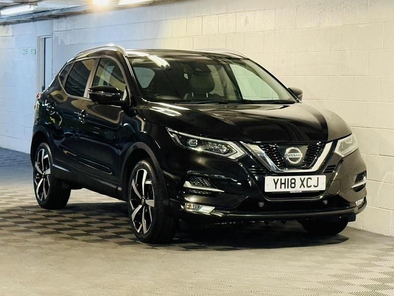 Black Used 2018 Nissan Qashqai Tekna SUV | £7,989 (Super price) - Image 1/4