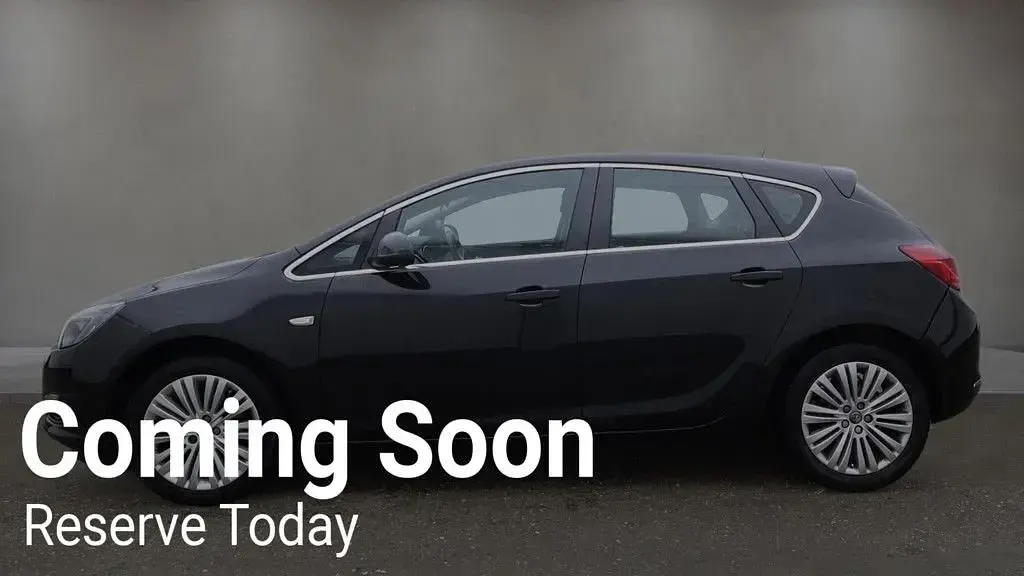 Used Vauxhall Astra Excite 100 HP (73 kW) 2015 Black Hatchback