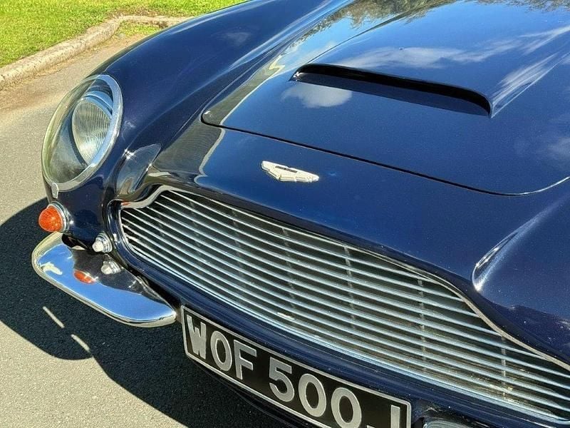 Used Aston Martin DB6 1970 Blue Coupe