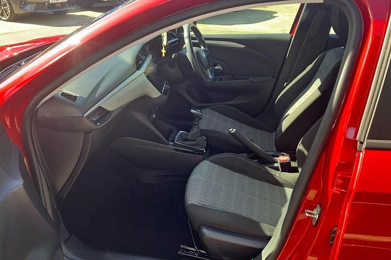 Used Vauxhall Corsa Edition 100 HP (73 kW) 2022 Red Hatchback