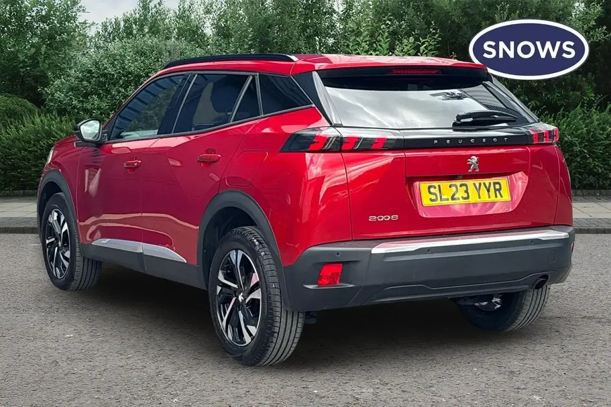 Used Peugeot 2008 Allure+ 101 HP (74 kW) 2023 Red SUV
