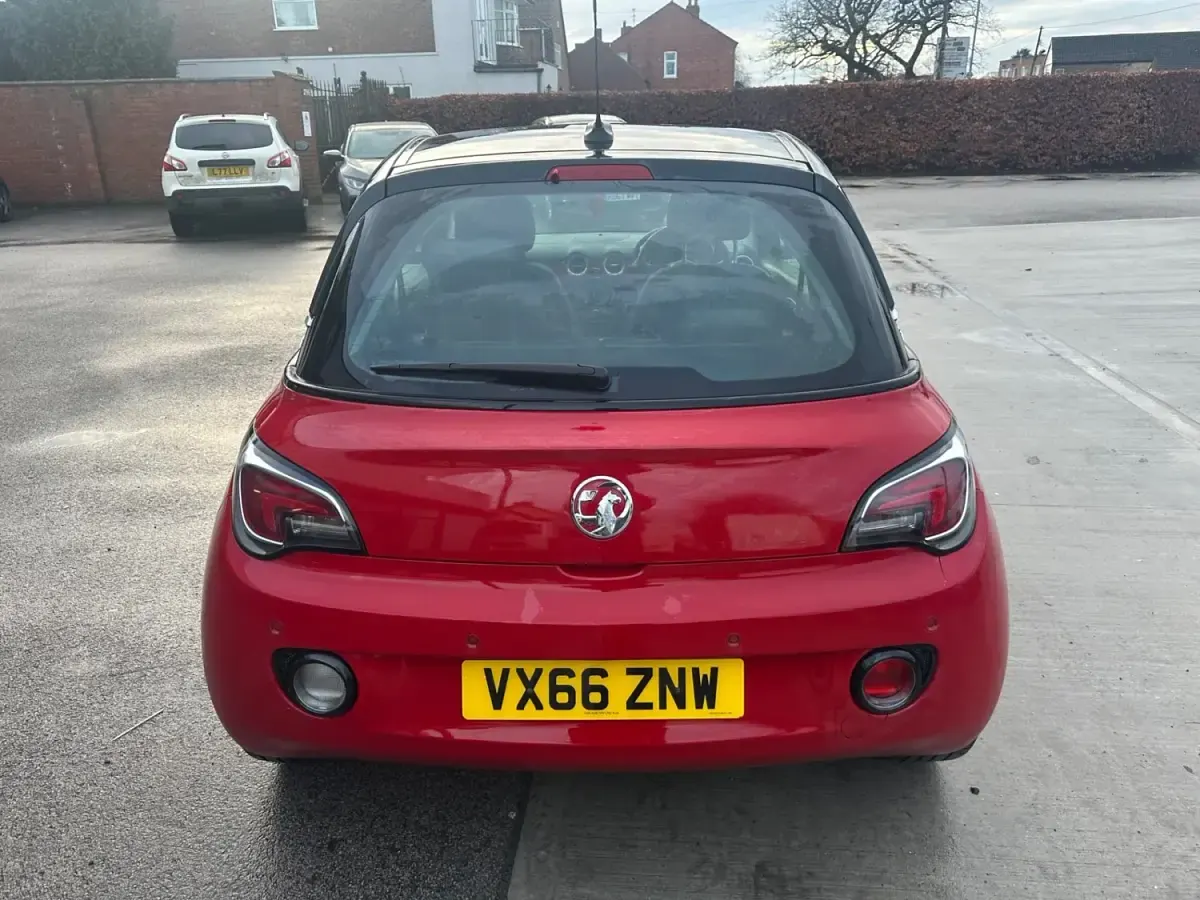 Second-hand Vauxhall Adam Slam 70 CP (51 kW) 2016 Roșu Hatchback