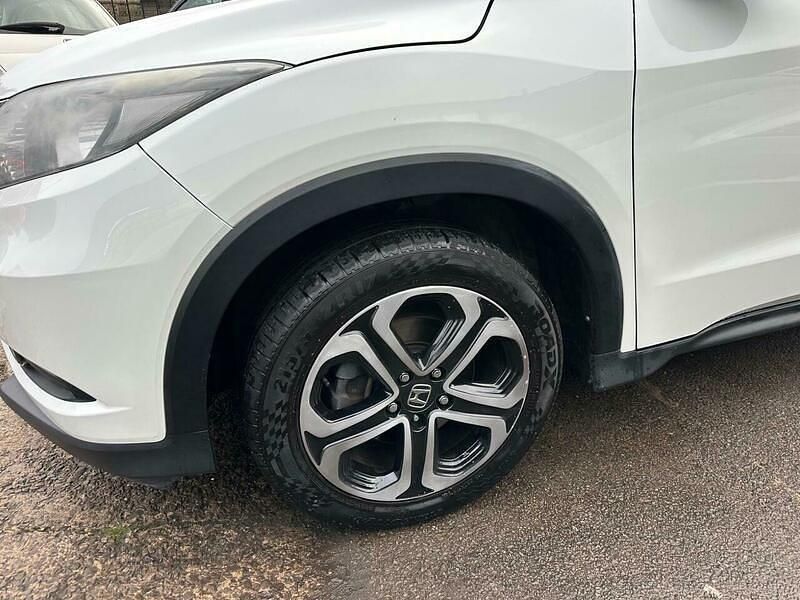 Used Honda HR-V SE 2015 White SUV