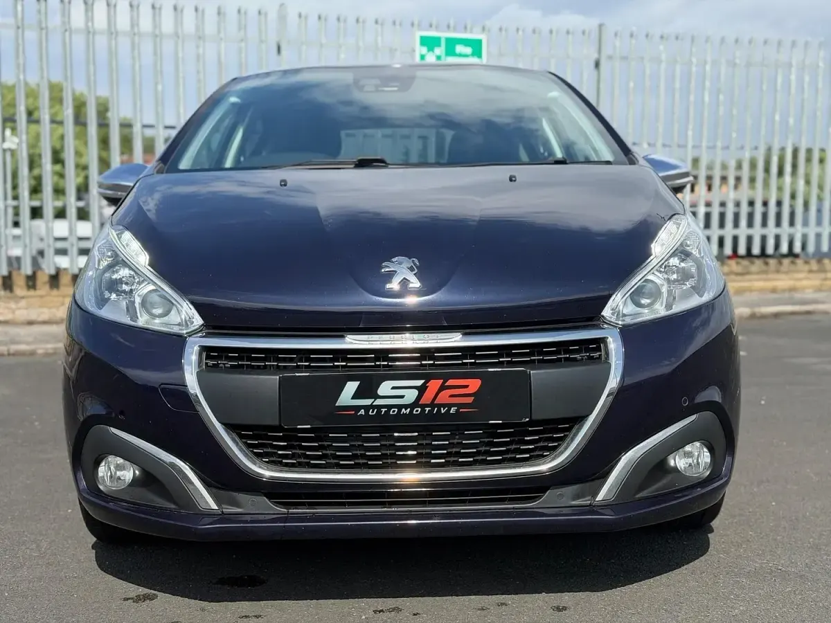 Used Peugeot 208 S 100 HP (73 kW) 2019 Blue Hatchback