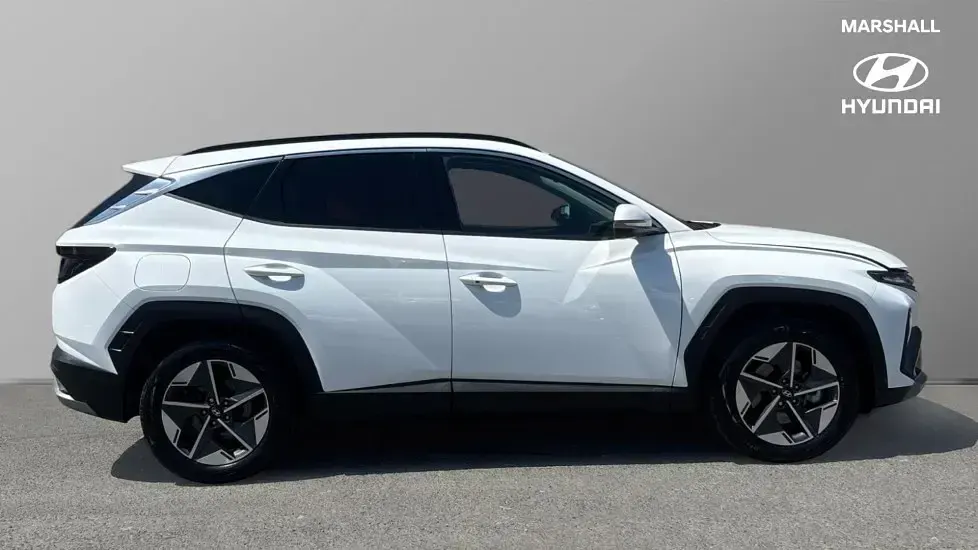 Used Hyundai Tucson Premium 252 HP (185 kW) 2025 White SUV