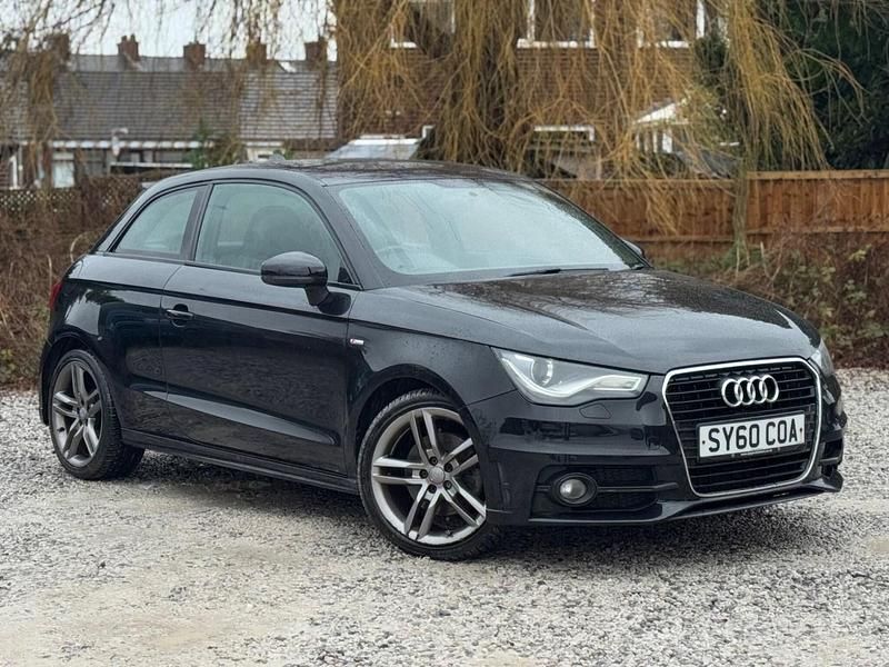 Begagnad Audi A1 S-Line 122 HK (89 kW) 2011 Svart Halvkombi