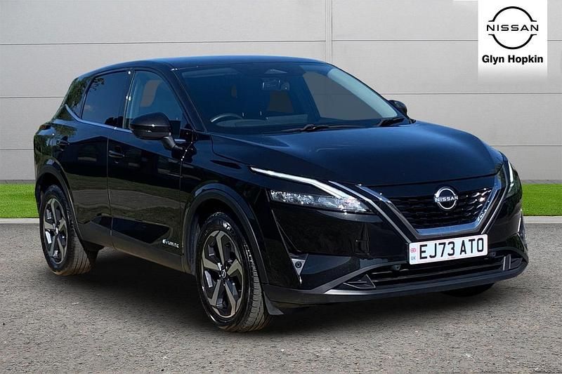 Black Used 2023 Nissan Qashqai N-Connecta SUV | £20,776 (Good price) - Image 1/4