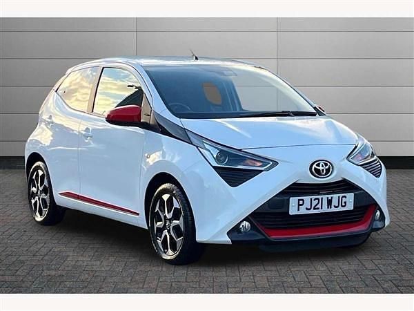 White Used 2021 Toyota Aygo Trend Hatchback | £10,795 (Fair price) - Image 1/2