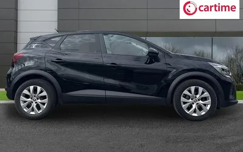 Used Renault Captur Iconic 91 HP (66 kW) 2022 Black SUV