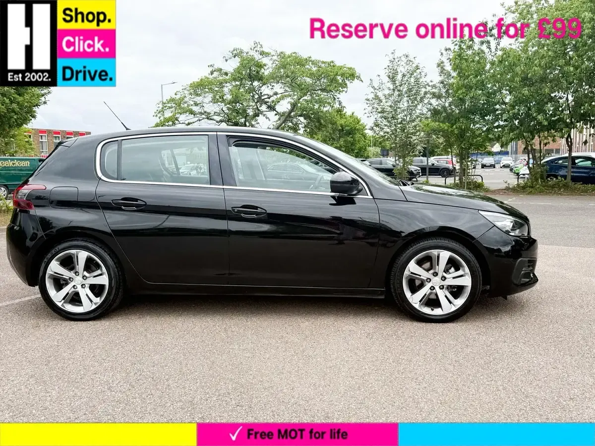 Używany Peugeot 308 Allure 130 KM (95 kW) 2020 Czarny Hatchback