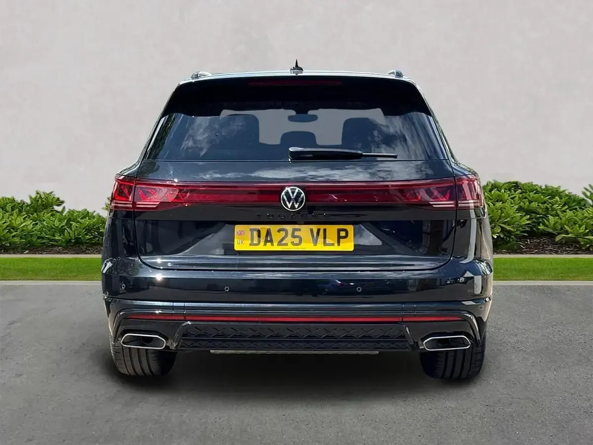 Used VW Touareg Black Edition 281 HP (206 kW) 2025 Black SUV