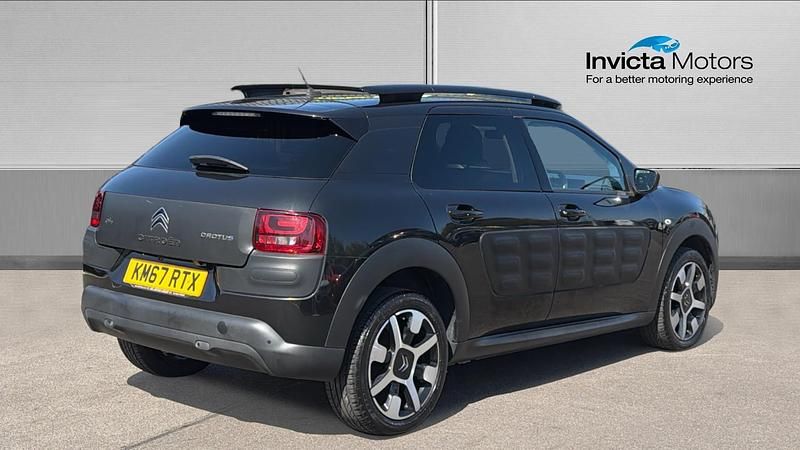 Used Citroën C4 Cactus Flair 110 HP (80 kW) 2018 Black Hatchback