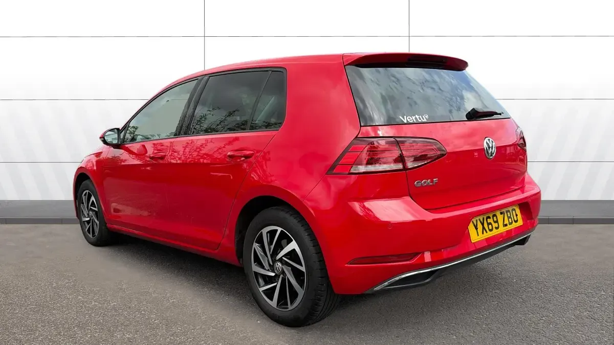 Used VW Golf VII Match 150 HP (110 kW) 2019 Red Hatchback