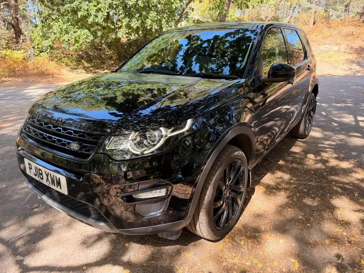 Used Land Rover Discovery Sport HSE 180 HP (132 kW) 2018 Black SUV