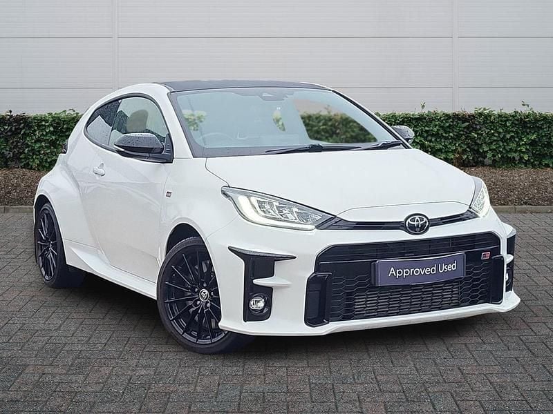 Used Toyota Yaris 2022 White Hatchback