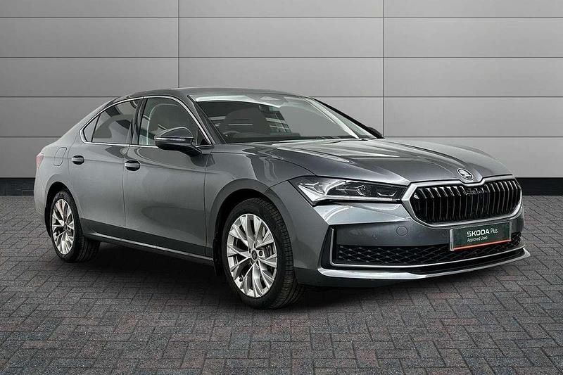 Graphite grey metallic Used 2025 Skoda Superb SE L Hatchback | £34,000 - Image 1/4