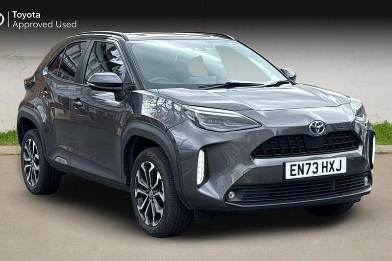 Used Toyota Yaris Hybrid Design 2024 SUV