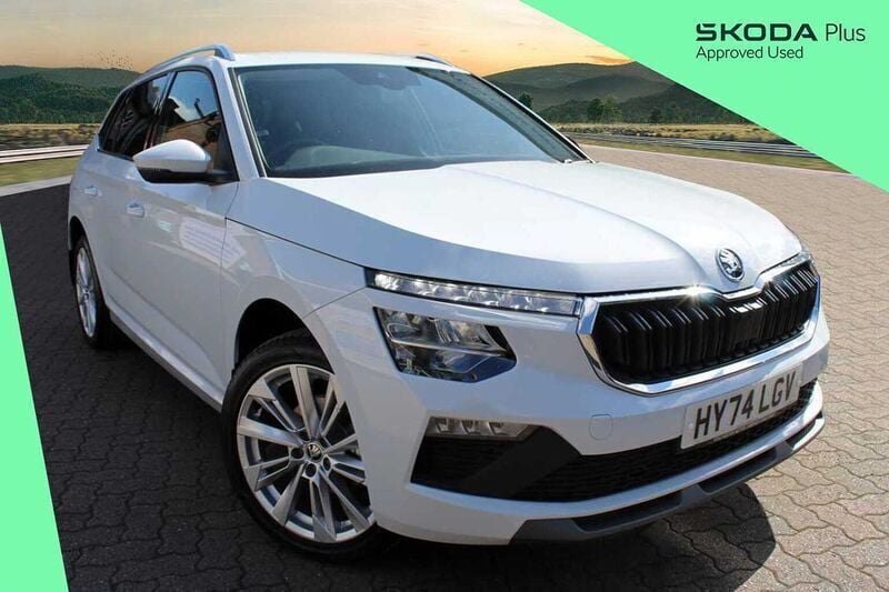 White Used 2024 Skoda Kamiq SE L SUV | £21,900 (A bit pricey) - Image 1/4