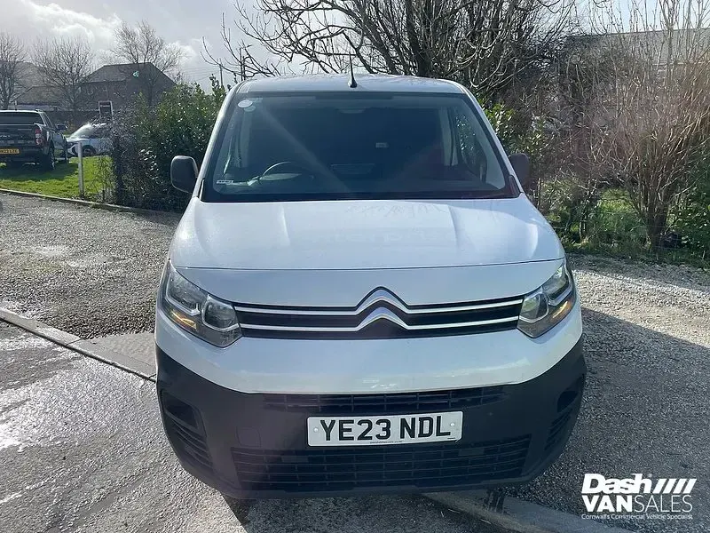 Used Citroën e-Berlingo 100 HP (73 kW) 2023 White