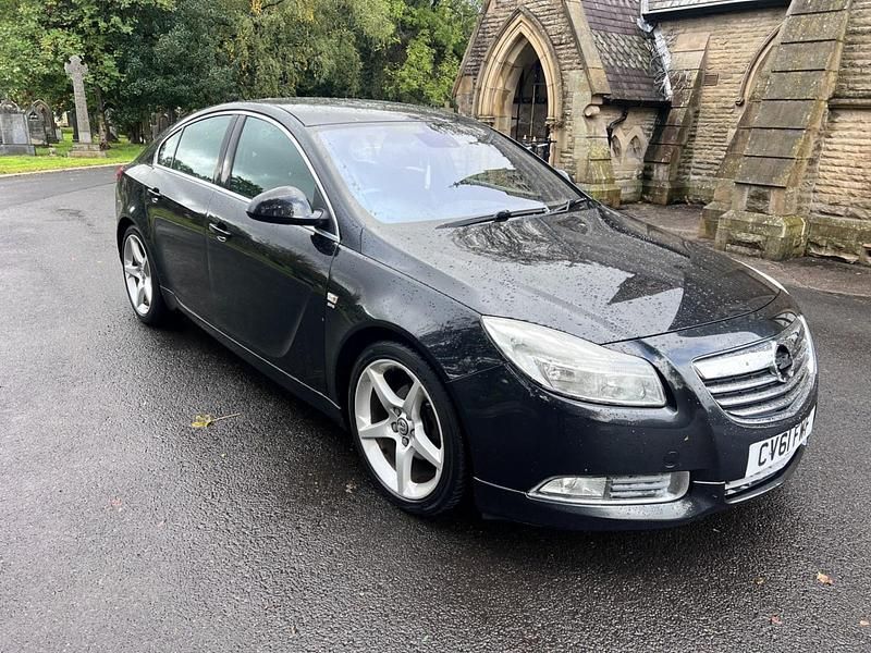 Used Vauxhall Insignia SRi 160 HP (117 kW) 2011 Black Hatchback