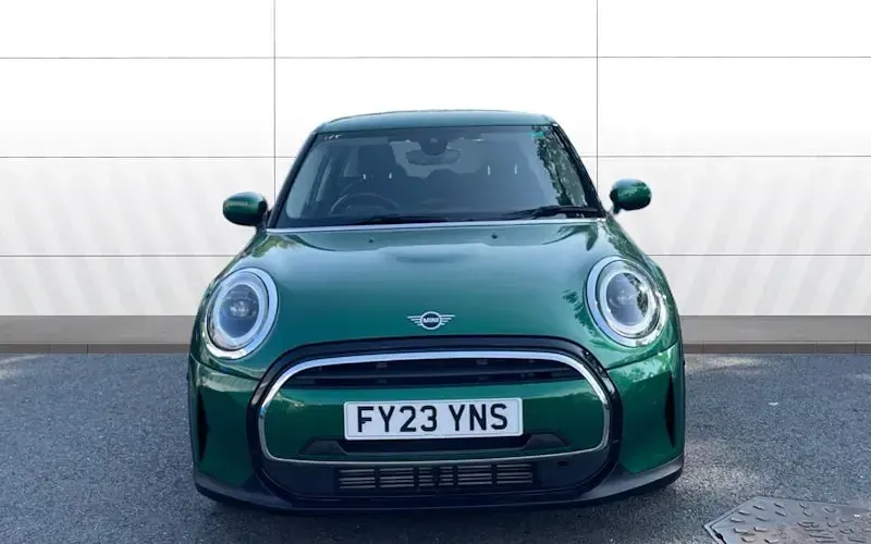 Used Mini Cooper Classic 136 HP (100 kW) 2023 Green Hatchback