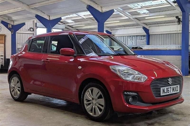 Used Suzuki Swift SZ-T 111 HP (81 kW) 2017 Burning red pearlescent Hatchback