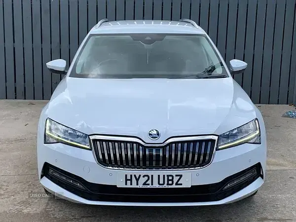 Used Skoda Superb SE Technology 2021 White Estate