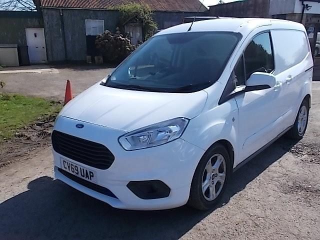 Usado Ford Transit Limited 100 CV (73 kW) 2019 Blanco Van