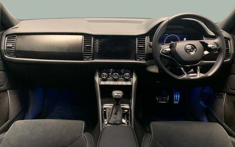 Used 2024 Skoda Kodiaq SportLine SUV | £29,190 (Good price) - Image 1/3
