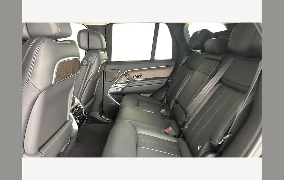 Used Land Rover Range Rover Autobiography 350 HP (257 kW) 2024 Black SUV