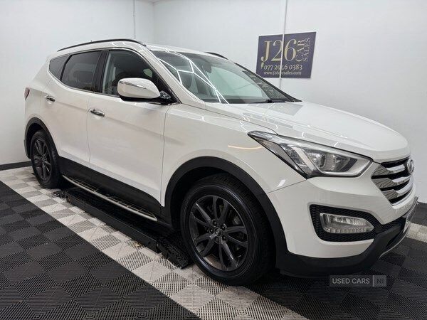 White Used 2014 Hyundai Santa Fe Premium SUV | £8,495 (Fair price) - Image 1/4